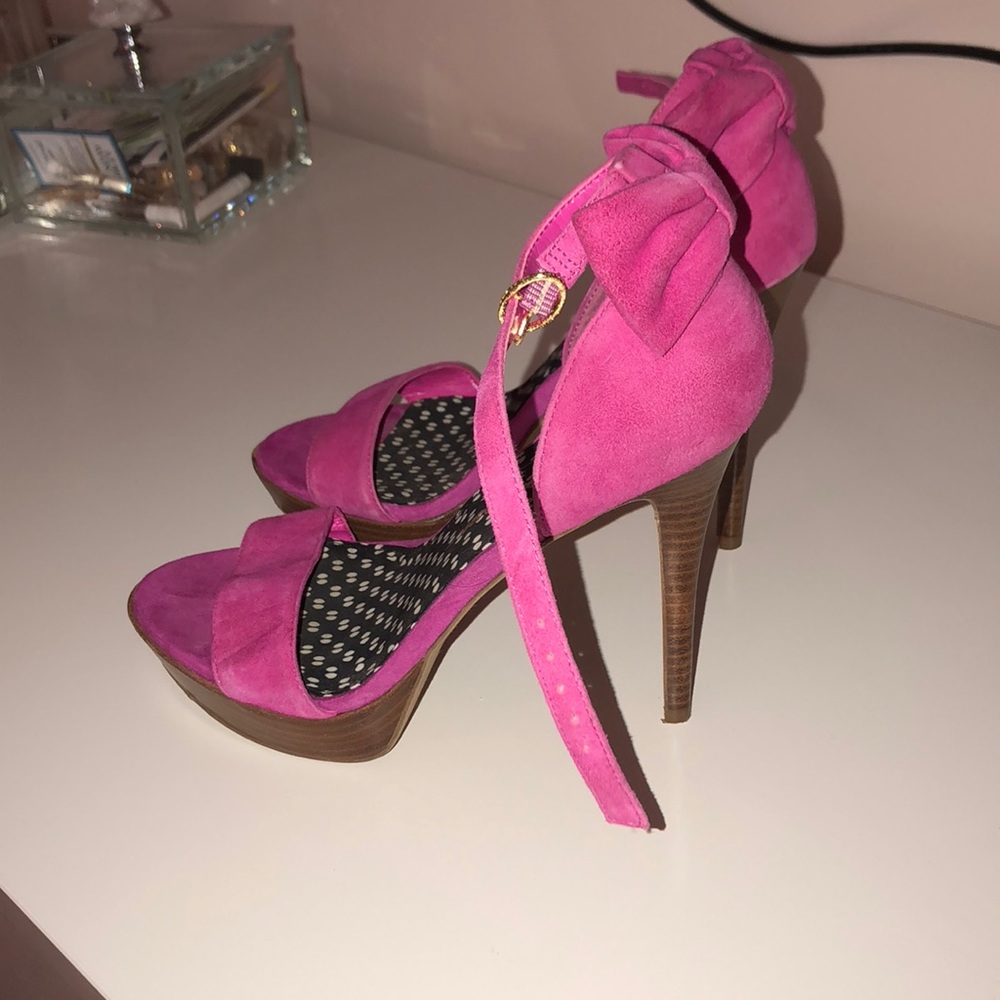 Jessica Simpson heels - Picture 2 of 4